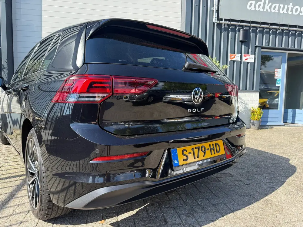 Volkswagen Golf 1.5 eTSI R-Line AUTOMAAT/AMBIANCE/ACC/ASSIST uit 2020, foto 19