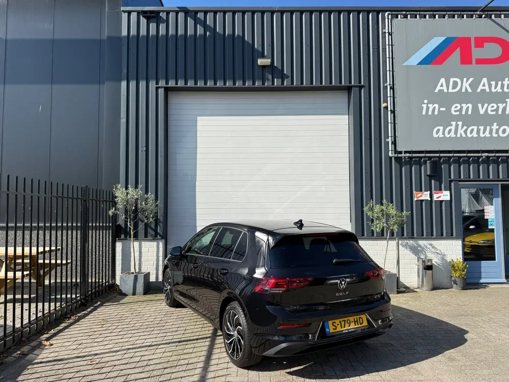 Volkswagen Golf 1.5 eTSI R-Line AUTOMAAT/AMBIANCE/ACC/ASSIST uit 2020, foto 6