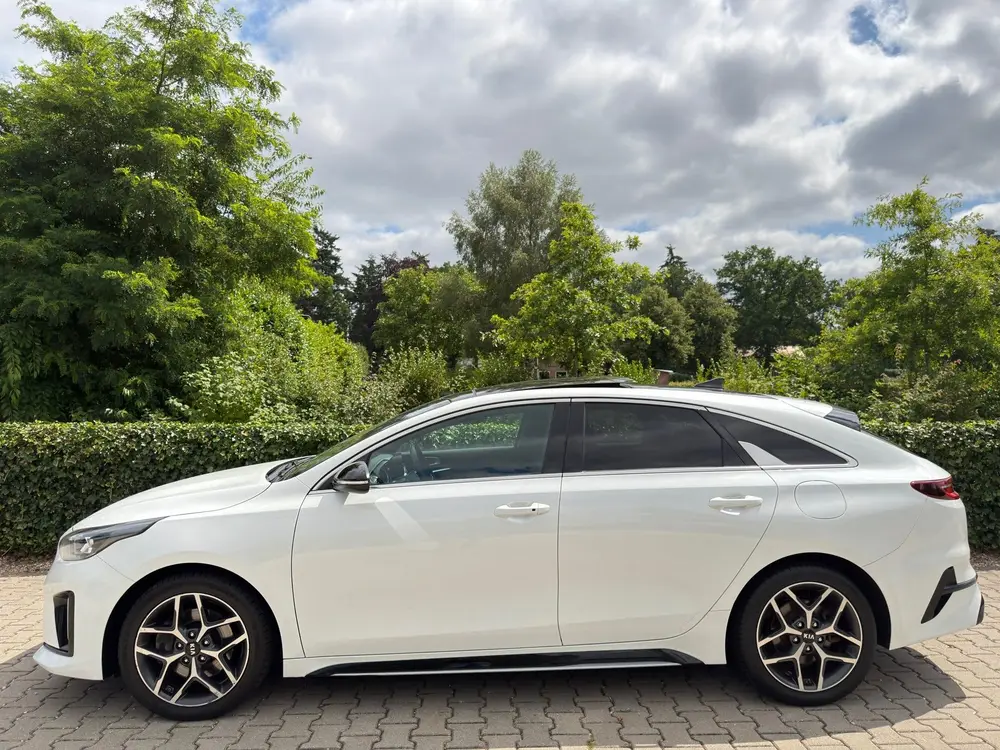 Kia ProCeed 1.4 T-GDI GT-Line 140PK , 6-Bak , Panodak , Clim uit 2019, foto 3