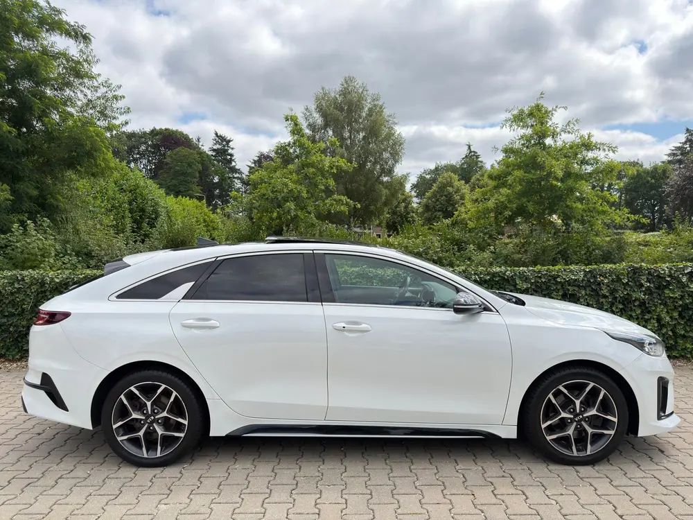 Kia ProCeed 1.4 T-GDI GT-Line 140PK , 6-Bak , Panodak , Clim uit 2019, foto 6