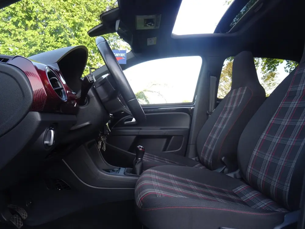 Volkswagen Up! 1.0 TSI GTI 5-DEURS PANORAMADAK/PDC/APK 2027 uit 2019, foto 11