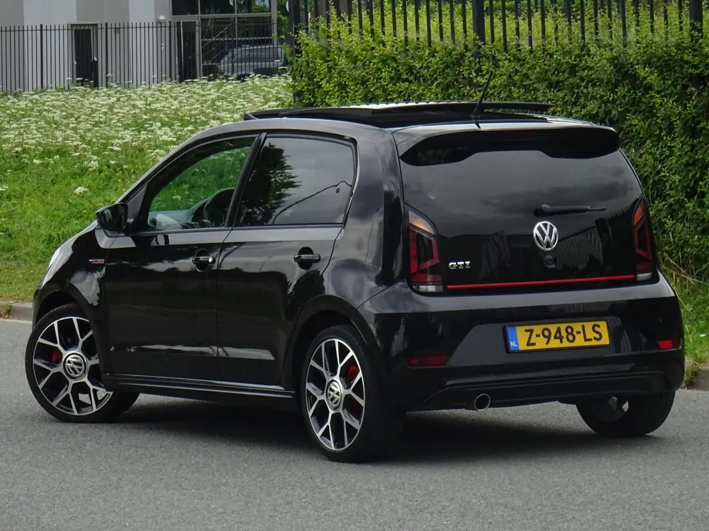 Volkswagen Up! 1.0 TSI GTI 5-DEURS PANORAMADAK/PDC/APK 2027 uit 2019, foto 3