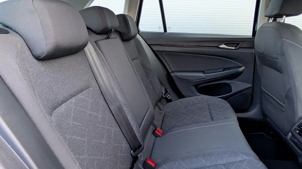 Volkswagen Golf Variant 1.0 TSI 110pk Life | 18" Velgen | Na uit 2023, foto 15