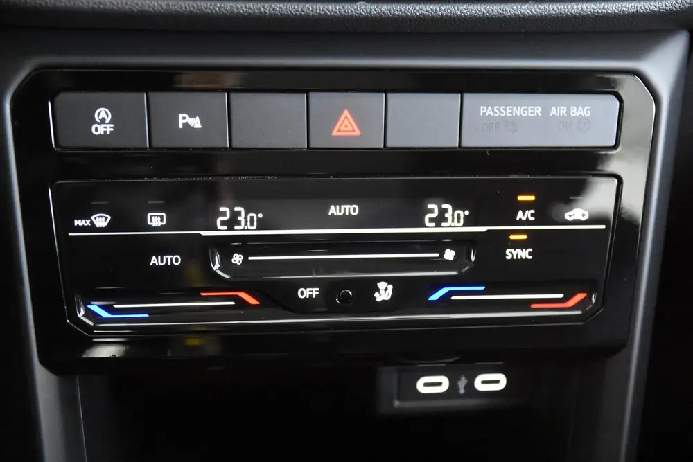 Volkswagen T-Cross TSI Life *1ste eigenaar*Navigatie*Camera* uit 2023, foto 18