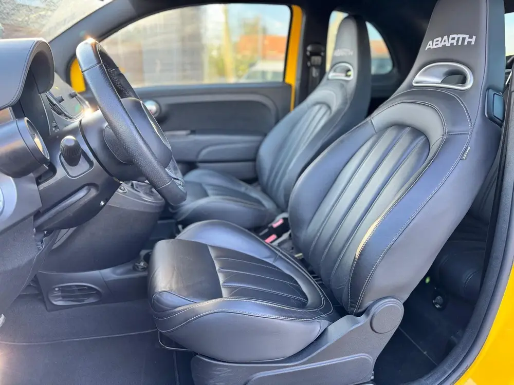Abarth 595 1.4 T-Jet Abarth Turismo 70th Anniversary |CABRIO uit 2020, foto 7