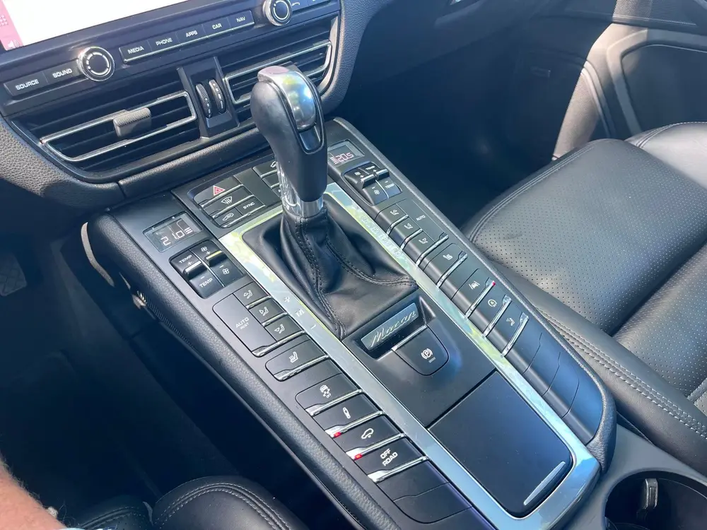 Porsche Macan 3.0 S, Luchtvering , Panoramadak uit 2019, foto 17