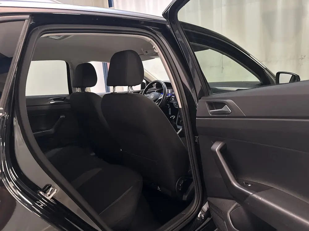 Volkswagen Polo 1.0 TSI Life Business Stoelverwarming Parkee uit 2022, foto 18