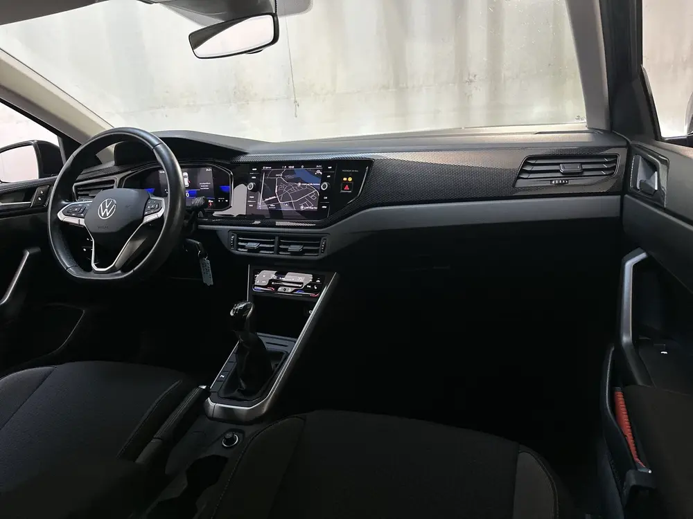 Volkswagen Polo 1.0 TSI Life Business Stoelverwarming Parkee uit 2022, foto 2