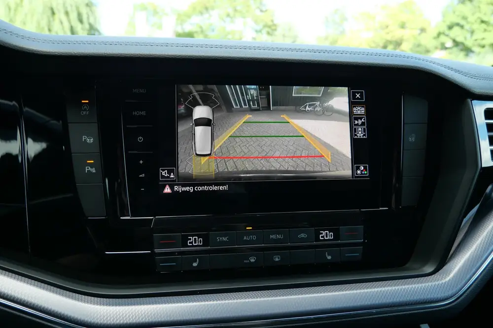 Volkswagen Touareg 3.0 TSI R-Line 340 PK | Pano | Luchtverin uit 2019, foto 10