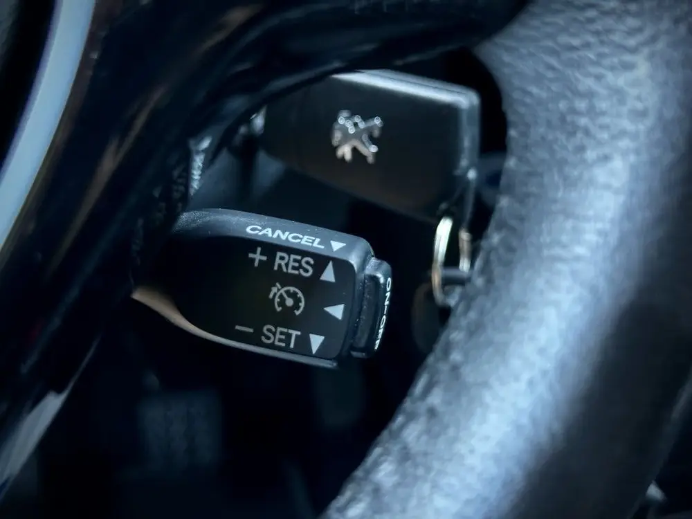 Peugeot 108 Style 5DEURS|CRUISE|AIRCO|CAMERA|STOELVERW|C uit 2019, foto 19