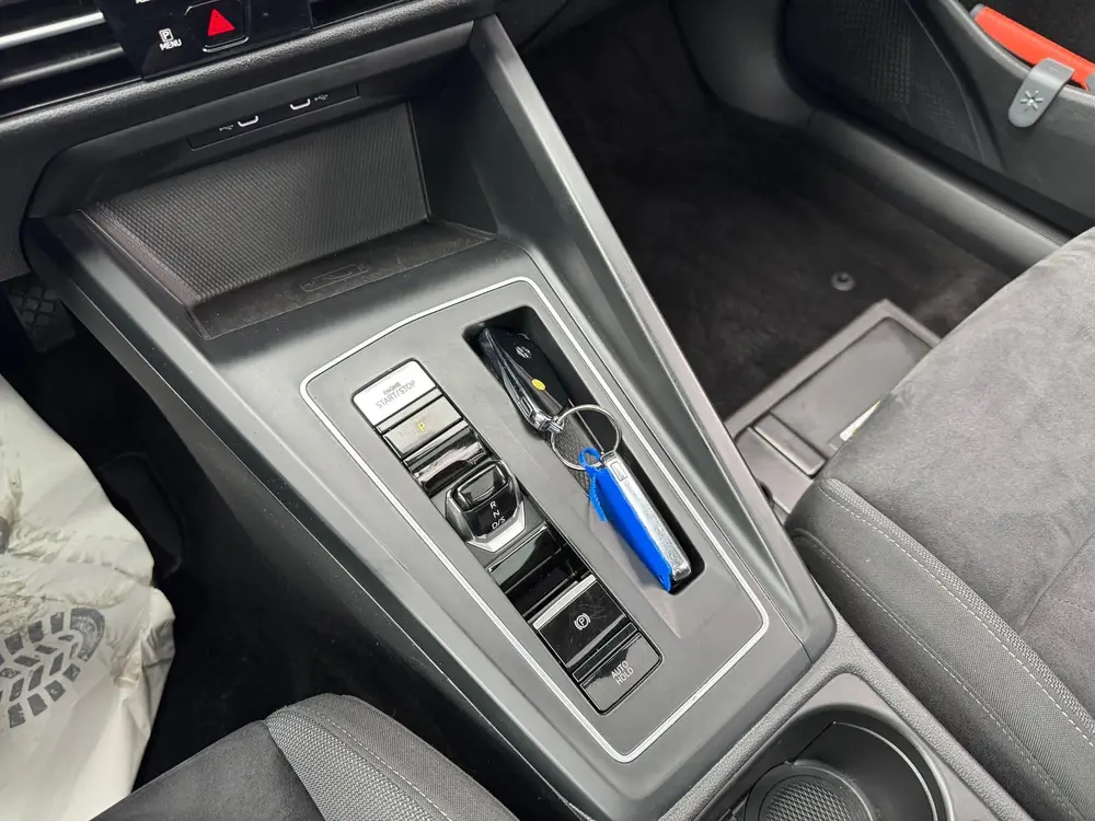 Volkswagen Golf Variant 1.0 eTSI DSG Life Pano, Adaptive Cru uit 2021, foto 19
