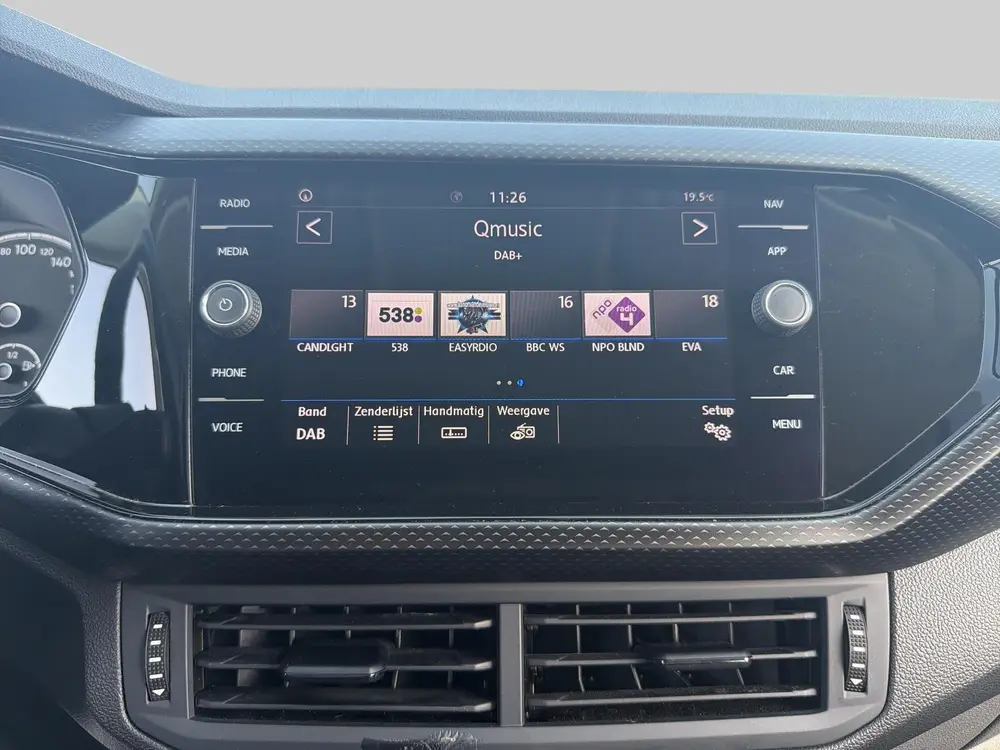 Volkswagen T-Cross 1.0 TSI Life R-Line uit 2020, foto 19