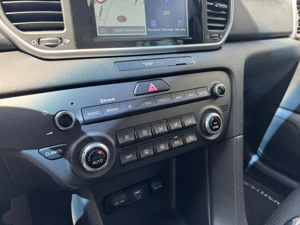 Kia Sportage 1.6 GDI DynamicLine CAMERA-TREKHAAK-CARPLAY uit 2019, foto 12