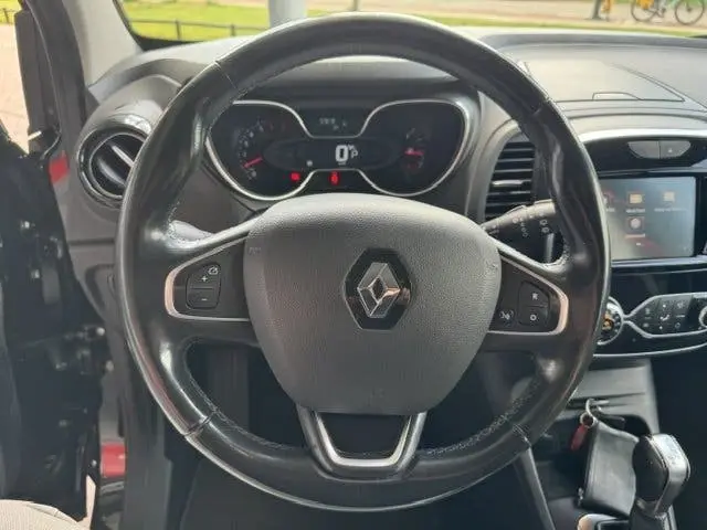 Renault Captur 1.3 TCe INTENS AUTOMAAT + KOMPLETE AUTO! uit 2019, foto 10