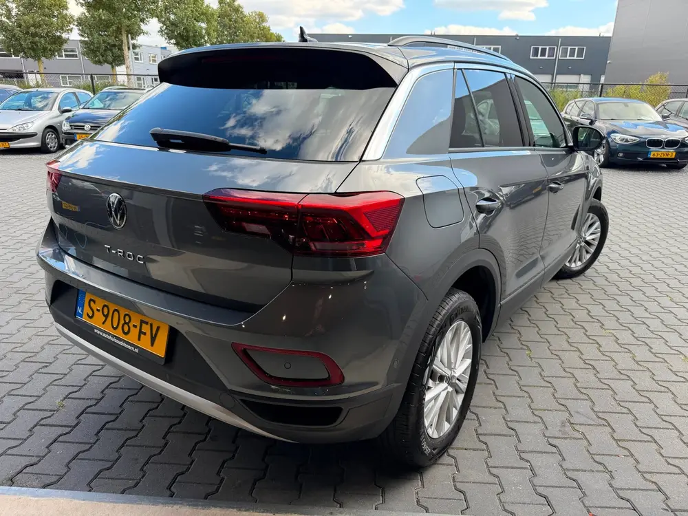 Volkswagen T-Roc 1.5 TSI Life automaat nieuwstaat uit 2023, foto 7