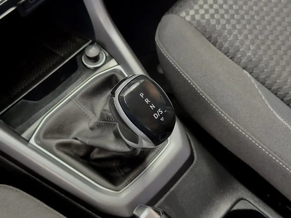 Volkswagen T-Cross 1.0 TSI AUT7 LIFE NAVI CAMERA DIGI-DASH A uit 2022, foto 4