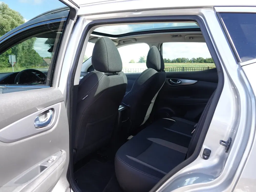 Nissan Qashqai 1.3 DIG-T AUT. N-Connecta PANO | LMV | CRUISE uit 2019, foto 7