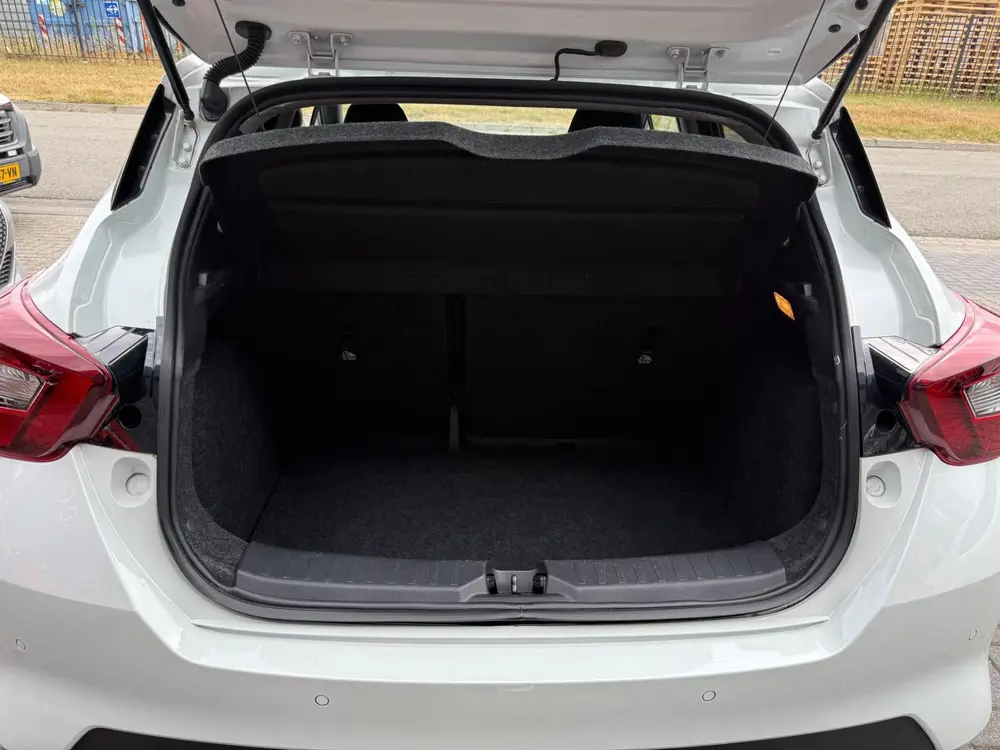 Nissan Micra 1.0 IG-T N-Connecta | 2E EIGENAAR | 3/6 OF 12 M uit 2019, foto 7