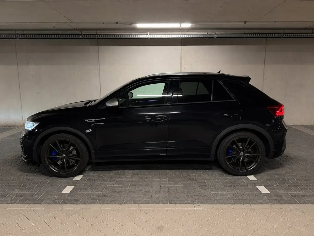 Volkswagen T-Roc R 2.0 AKRA 4Motion 7-DSG 2022 Zwart PANO uit 2022, foto 2