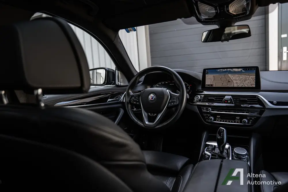 BMW B5 Touring ALLRAD uit 2021, foto 14