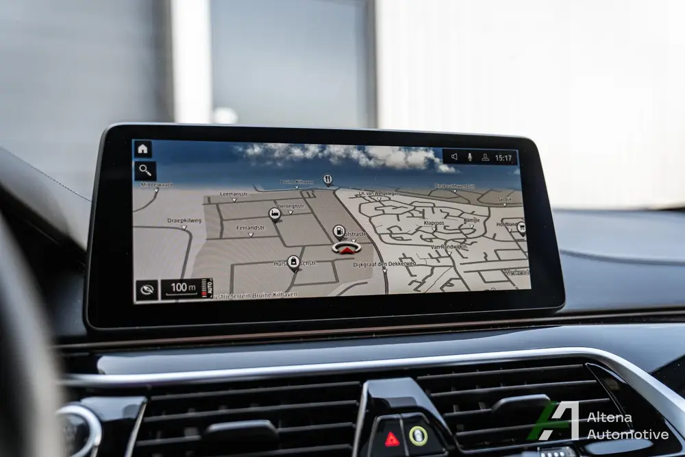 BMW B5 Touring ALLRAD uit 2021, foto 17