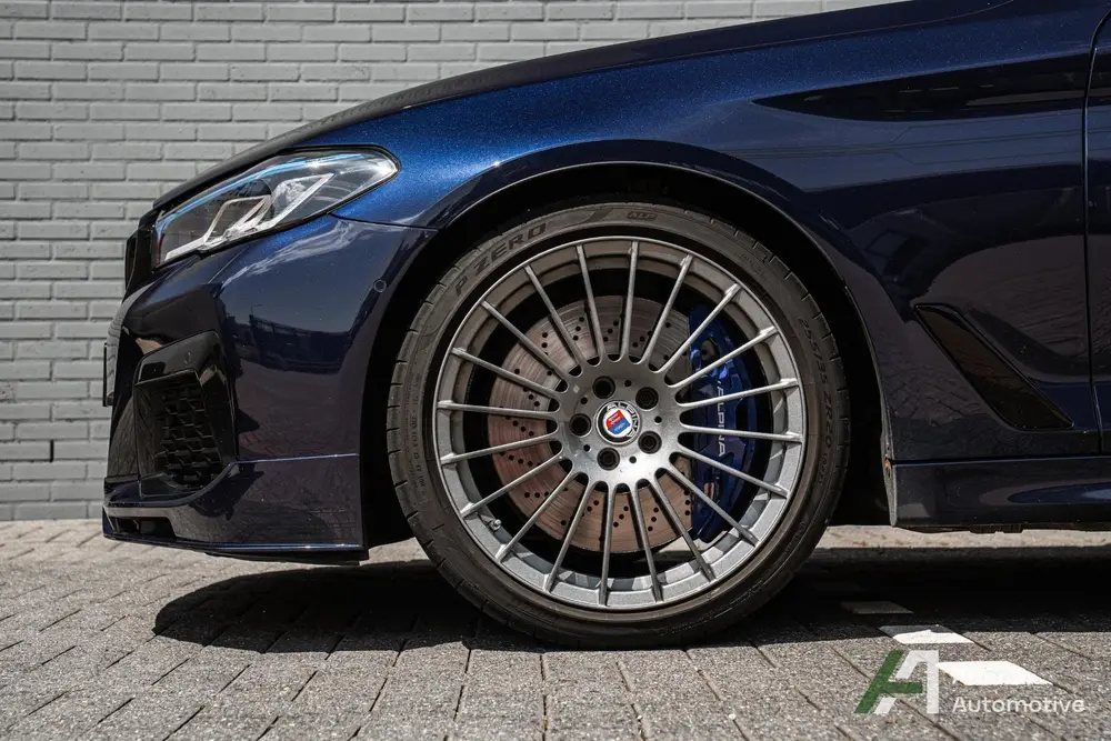 BMW B5 Touring ALLRAD uit 2021, foto 3
