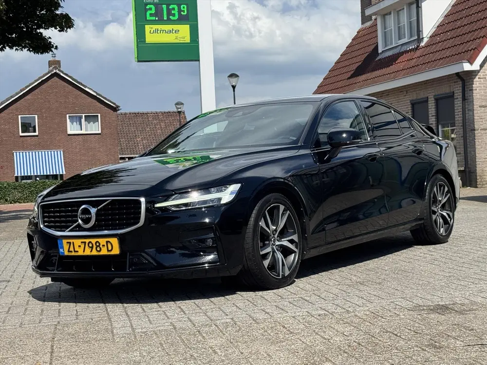 Volvo S60 2.0 T5 R Design / Camera / Trkehaak / Memory / H&K uit 2019, foto 8