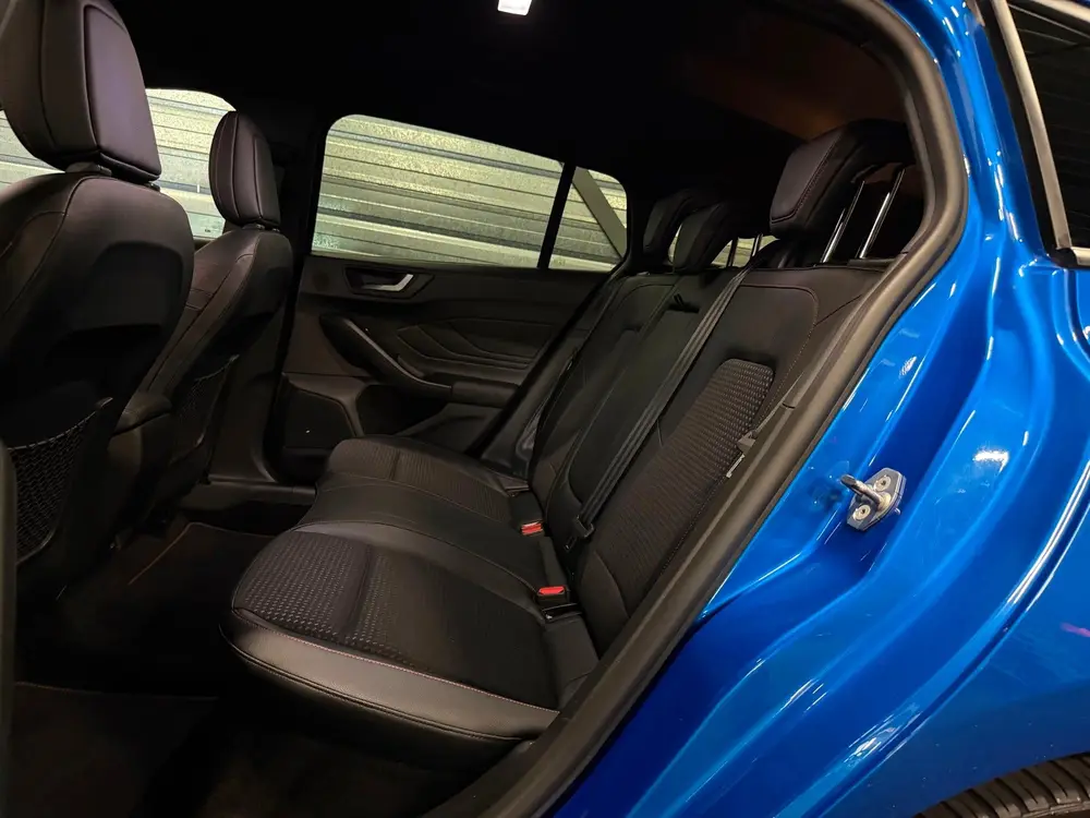Ford Focus Wagon 1.5 EcoBoost ST Line AUT/NAVI/LED/B&O/HALF uit 2019, foto 12