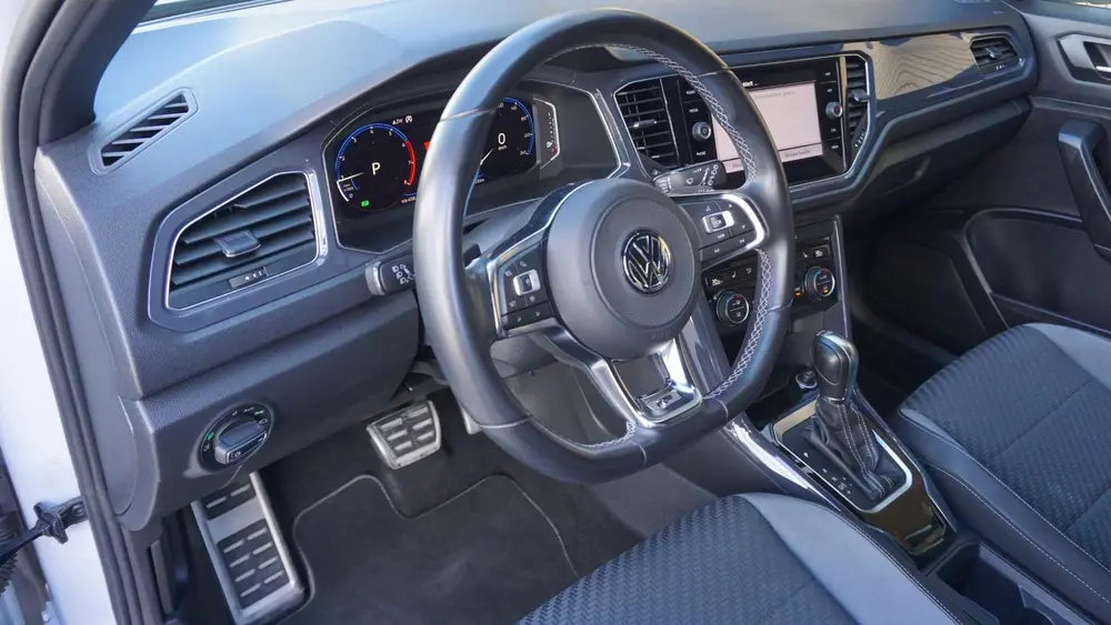 Volkswagen T-Roc 1.5 TSI 150PK DSG 2x R-Line Virtual Cockpit uit 2019, foto 19