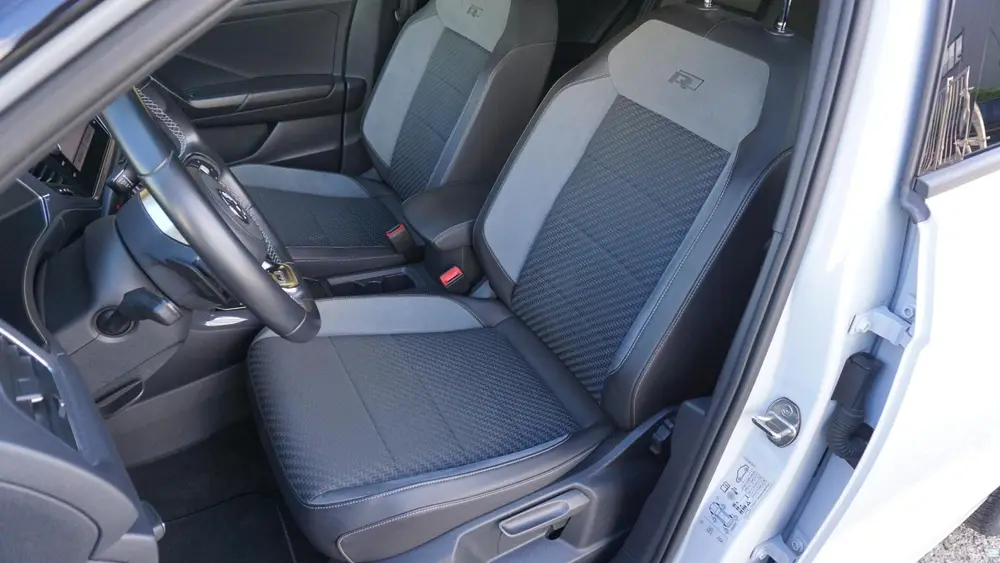 Volkswagen T-Roc 1.5 TSI 150PK DSG 2x R-Line Virtual Cockpit uit 2019, foto 8
