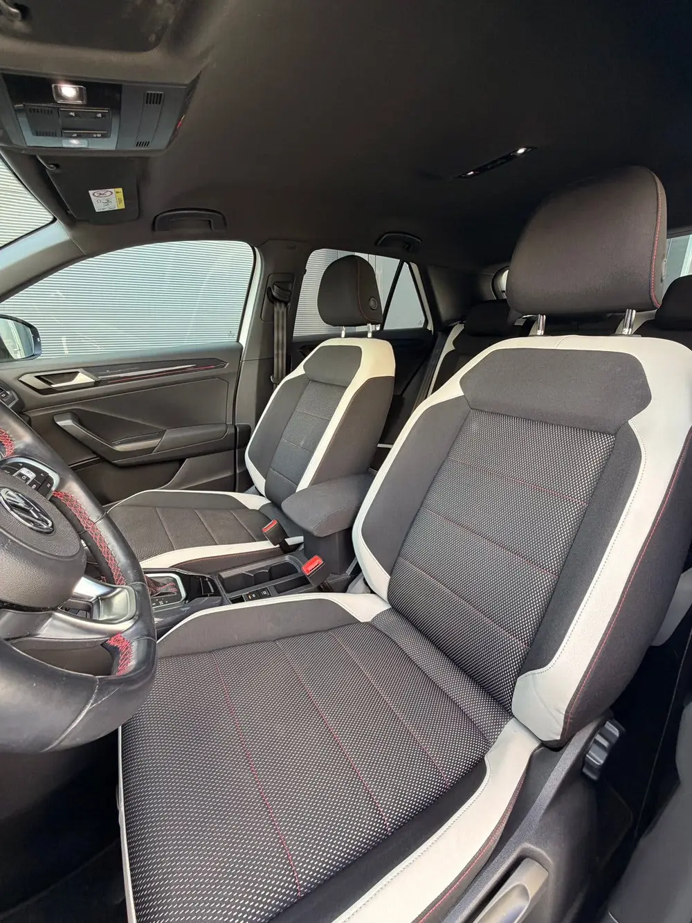 Volkswagen T-Roc 1.5 TSI 150pk 7-DSG 2019 Wit uit 2019, foto 18