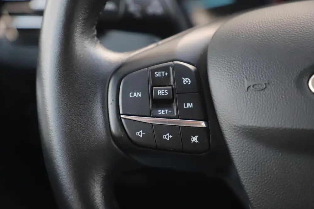 Ford Focus Wagon 1.0 EcoBoost Trend Edition Business Trekhaa uit 2019, foto 13