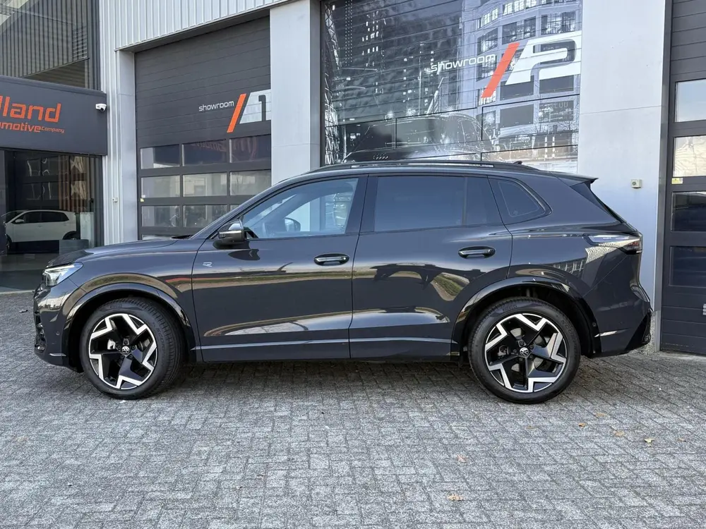 Volkswagen Tiguan 1.5 eTSI R-Line Edition|360cam|ACC|Massage uit 2024, foto 14
