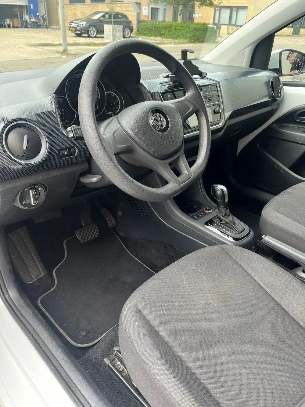 Volkswagen Up! E up! Elektromotor 82pk 5D 2019 Wit uit 2019, foto 8