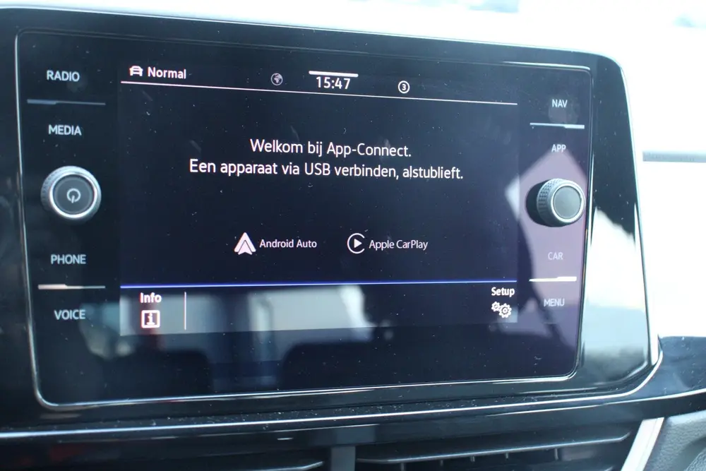 Volkswagen T-Roc 1.0 TSI R-Line, 38DKM, WINTERPAKKET, LED, P uit 2024, foto 14