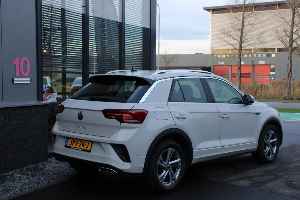 Volkswagen T-Roc 1.0 TSI R-Line, 38DKM, WINTERPAKKET, LED, P uit 2024, foto 3