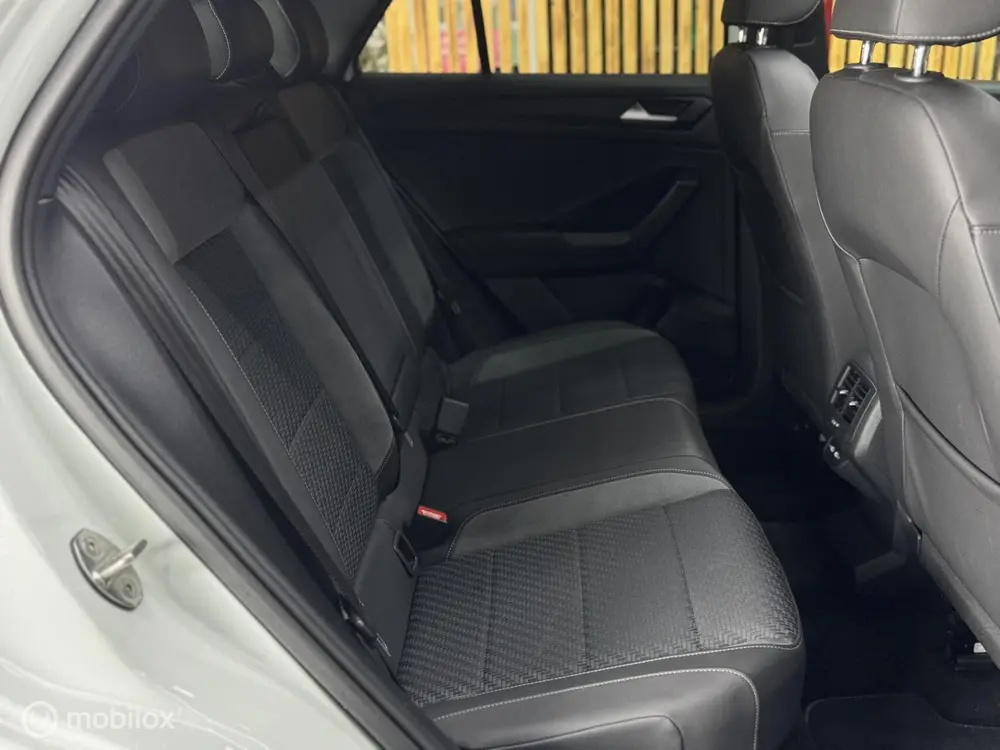 Volkswagen T-Roc 1.5 TSI R-line |Pano|Led|Cam|Beats|Acc|Side uit 2021, foto 12