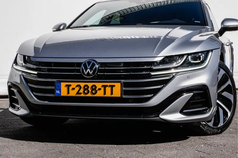 Volkswagen Arteon Shooting Brake 1.4 TSI 218pk eHybrid R-Lin uit 2023, foto 2