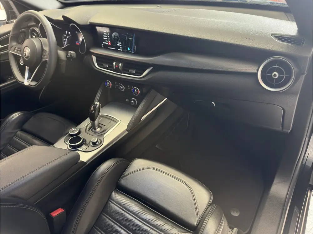 Alfa Romeo Stelvio 2.0 T AWD B-TECH AUTOMAAT ZWART LEDER NAV uit 2019, foto 14