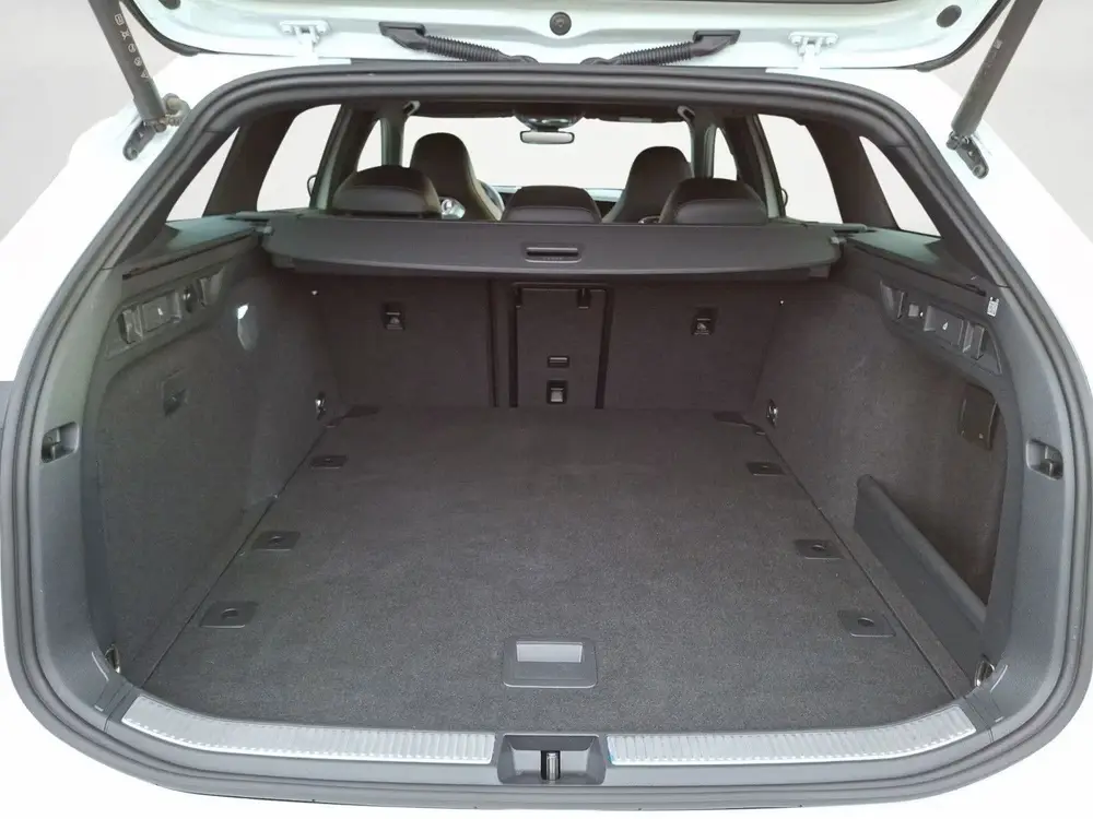 Volkswagen Passat Variant 2.0 TDI R-Line 150 PK Automaat ACC uit 2025, foto 12