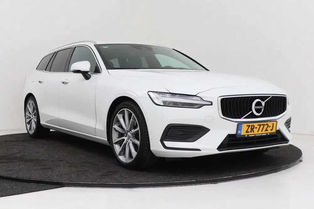 Volvo V60 2.0 T4 Momentum Pro | Trekhaak | Volledig Ond. | O uit 2019, foto 12