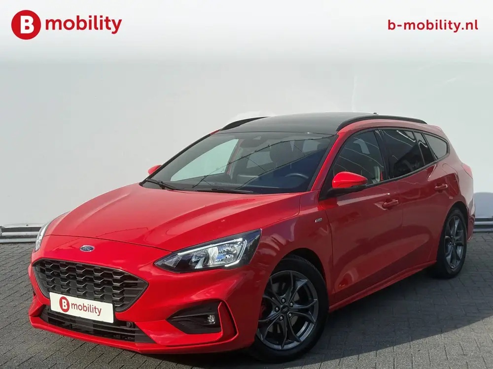 Ford Focus Wagon 1.0 EcoBoost ST Line Business Trekhaak Pano uit 2019