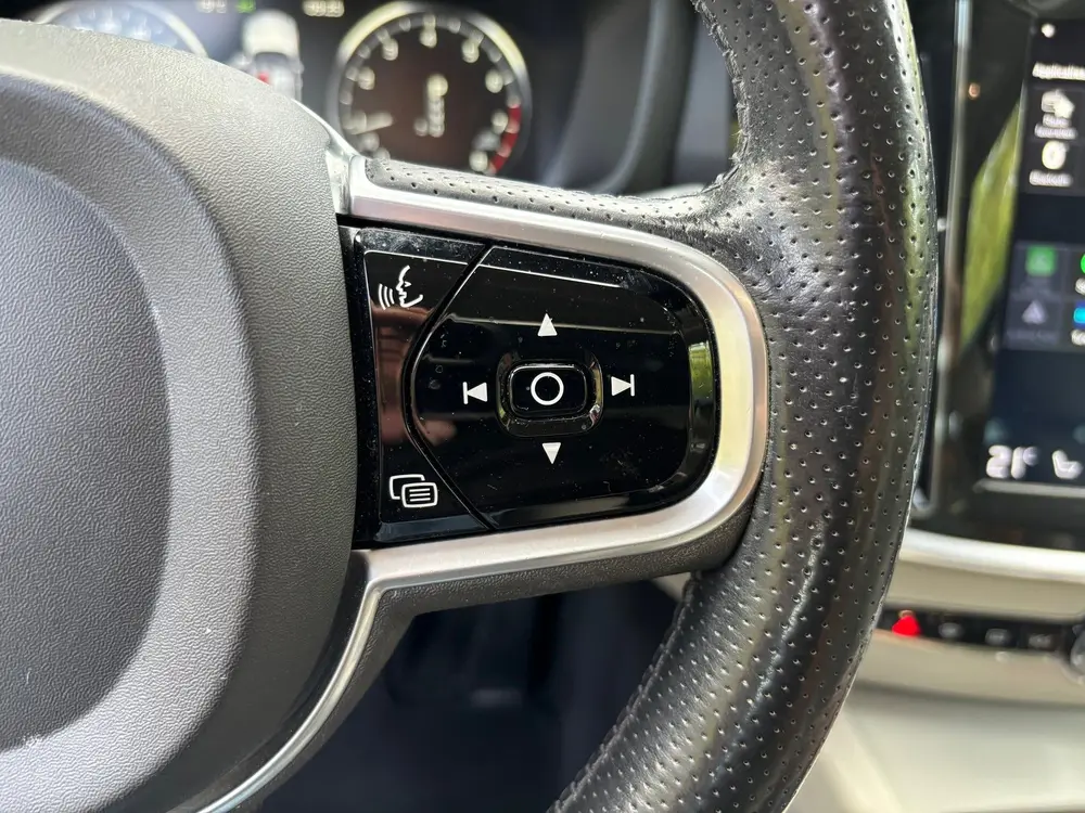 Volvo V60 2.0 T5 Momentum/Camera/Trekhaak/Pdc uit 2019, foto 15