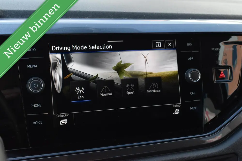 Volkswagen Taigo Turbo Style AUTOMAAT/VIRTUAL COCKPIT/CAMERA uit 2022, foto 9