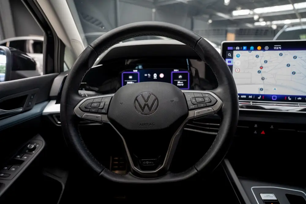 Volkswagen Golf 1.5 eTSI Leer ACC Navi Climate 3zone PDC uit 2025, foto 17
