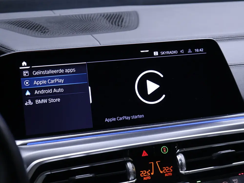 BMW X5 xDrive45e High Executive [PANORAMADAK, APPLE CARPLAY uit 2019, foto 16