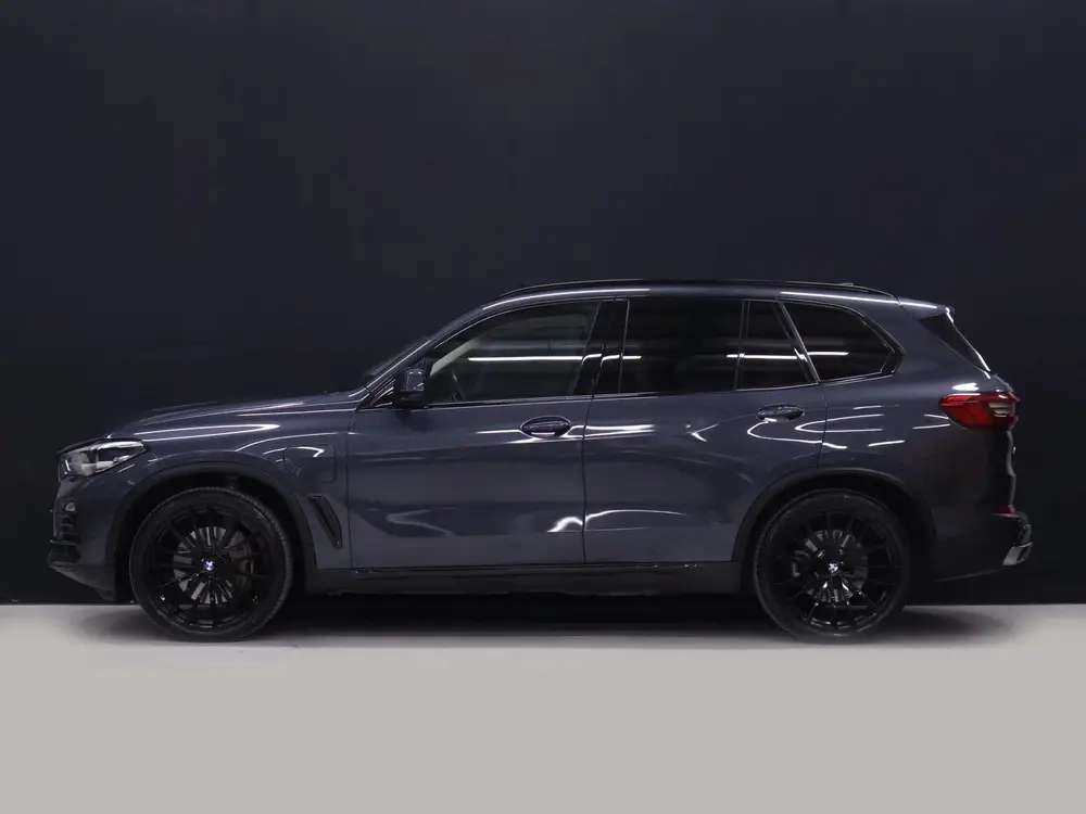 BMW X5 xDrive45e High Executive [PANORAMADAK, APPLE CARPLAY uit 2019, foto 2