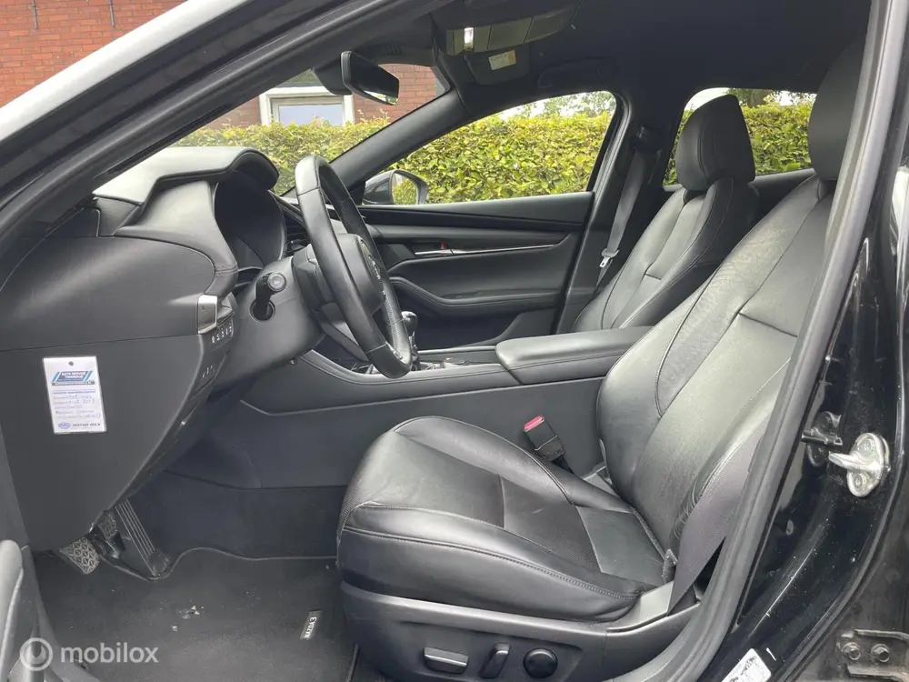 Mazda 3 2.0 e-SkyActiv-G M Hybrid 122PK Luxury Leer BOMVOL! uit 2019, foto 9