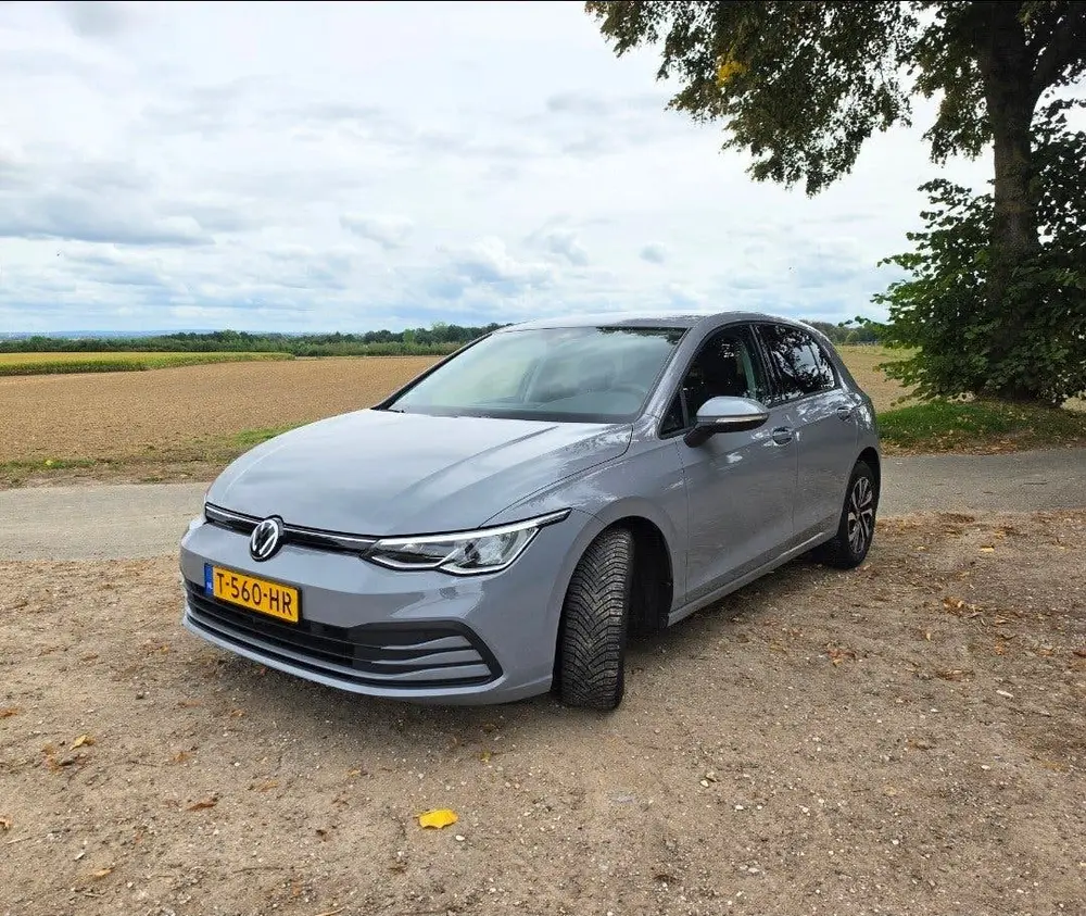 Volkswagen Golf 8 1.0 TSI 110pk, HarmanKardon, Stoeverw, AC uit 2021