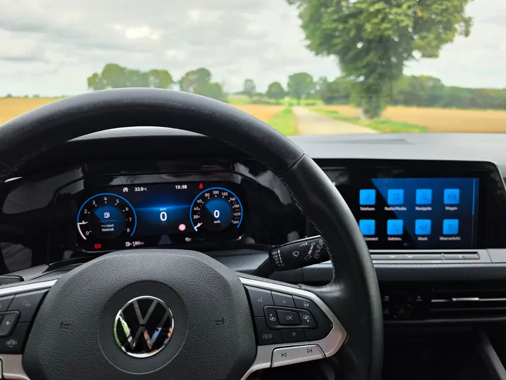 Volkswagen Golf 8 1.0 TSI 110pk, HarmanKardon, Stoeverw, AC uit 2021, foto 10